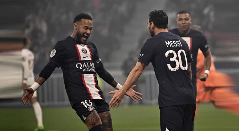 Paris Saint-Germain's Lionel Messi (R) celebrates with Neymar (L) after scoring a goal during the French L1 football match against Olympique Lyonnais at The Groupama Stadium in Decines-Charpieu, central-eastern France, on Sept. 18, 2022. (AFP)
