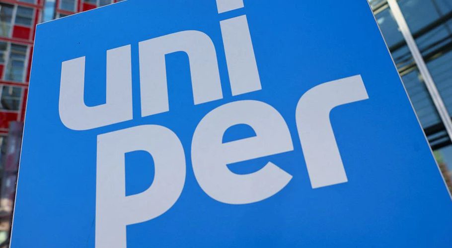 Logo of Uniper is pictured at the company's headquarters in Duesseldorf, Germany, September 21, 2022. REUTERS/Wolfgang Rattay