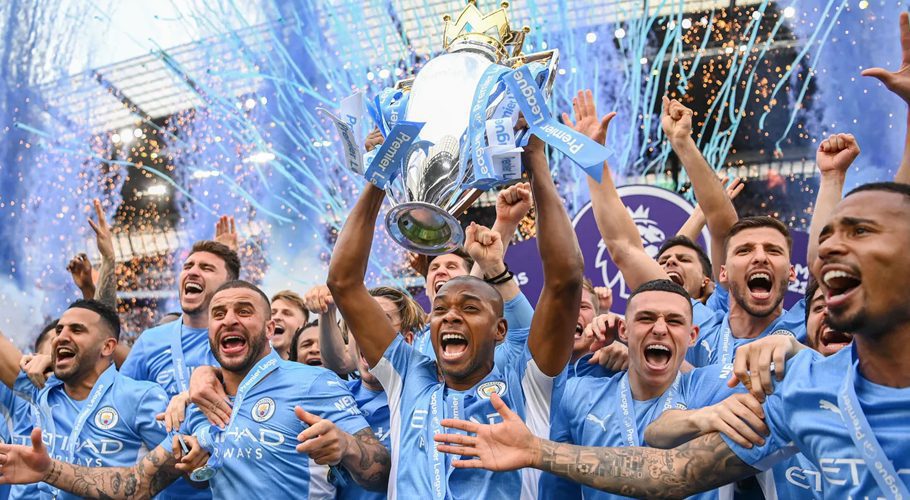 Fernandinho lifting the Premier League trophy after Manchester City defeated Aston Villa and won the league title, May 22, 2022.
Michael Regan/Getty Images