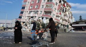 Turkey  arrests contractors for bad construction after buildings collapsed in quake