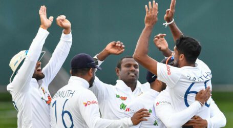 Sri Lanka rips through top order to leave New Zealand in trouble