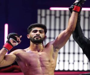Pro-Fighter Shahzaib Rind makes history by winning Karate Combat fight in US