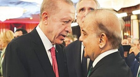 PM invites Turkish businessmen to invest in Pakistan