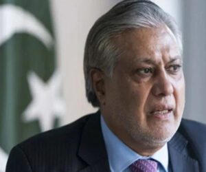 IMF cannot blackmail Pakistan: Ishaq Dar