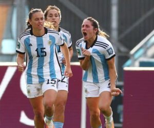 Argentina, South Africa hopes dented by thrilling draw