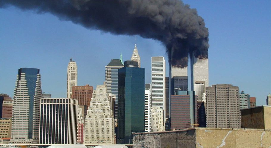 The World Trade Center's Twin Towers collapsed shortly after the airplanes struck (Credit: Michael Foran/ CC-BY-2.0/ Commons.wikimedia.org)