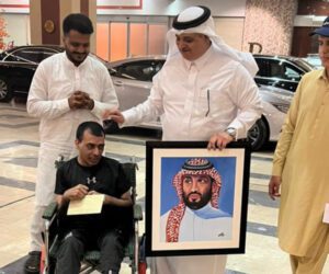 Saudi ambassador gifts Umrah ticket to Pakistani differently-abled artist