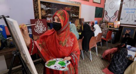 Pakistani vocational school helps Afghan women refugees become financially independent