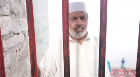 Restaurant owner arrested in Peshawar for harassing foreigners 