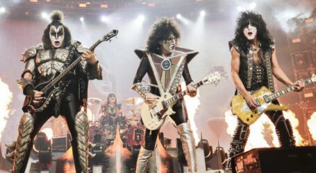 Kiss says farewell to live touring, becomes first US band to go virtual