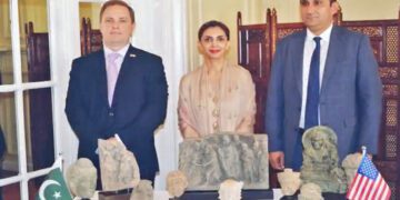 FILE Pakistani diplomats and US Homeland Security official pose for picture at handover ceremony of stolen Pakistani antiquities in New York, US, on August 24, 2021. (Photo courtesy: Pakistan Consulate General New York)