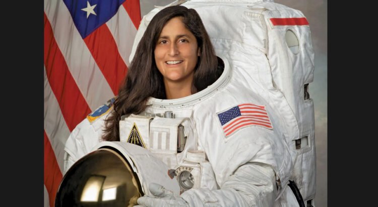 Sunita Williams, 2004.
National Aeronautics and Space Administration (Image ID: JSC2005-E-02663)