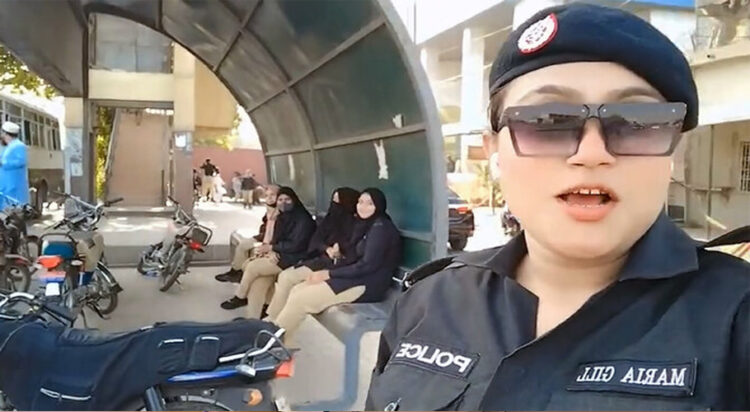 Police constable Maria Gill poses for a TikTok video (Screengrab)