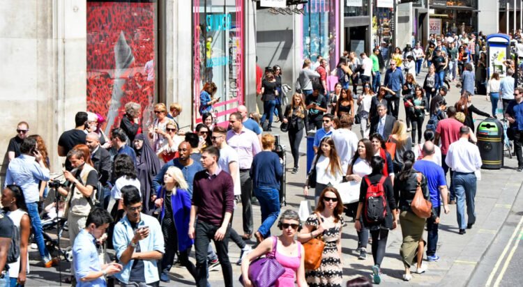 Oxford Street (Photograph: Justin Kase zsixz/Alamy)