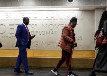 People walk to vote in the 2024 presidential election on Election Day in New York City, New York, U.S., November 5, 2024. REUTERS/Kent J. Edwards