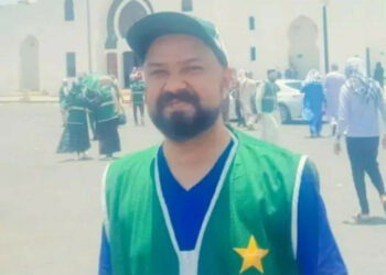 During the last year’s Hajj, amidst the sizzling and scorching temperature in Mina, Pakistani citizen Asif Bashir voluntarily conducted a rescue mission where he himself carried and saved 44 individuals including 24 Indian nationals from succumbing to the extreme hot weather