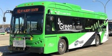 Each electric bus is equipped with advanced features, including a GPS tracker, Wi-Fi, USB ports, and an anti-slip floor. (Image: The Nation)