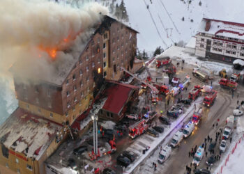 A drone-captured aerial view shows the hotel engulfed in flames at Kartalkaya Ski Resort, Bolu, northwestern Türkiye, Jan. 21, 2024. (AA Photo via dailysabah.com)