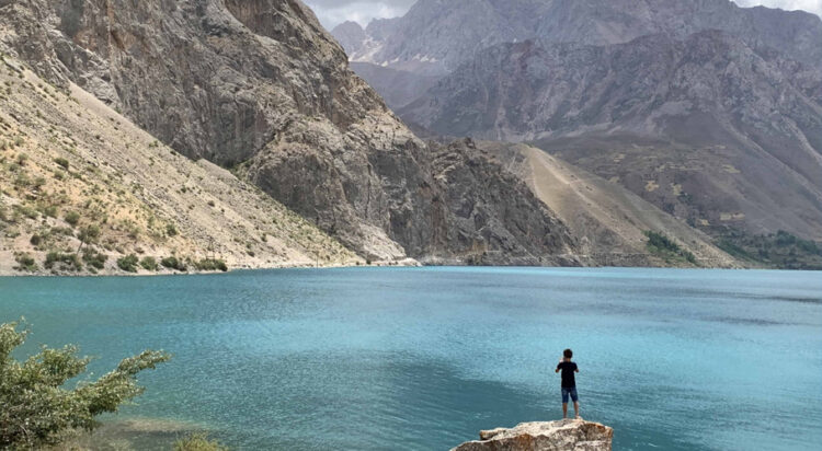 The surreal landscape of Haft Kul, Tajikistan. (Credit: /the-shooting-star.com)