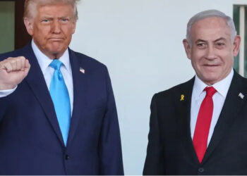 U.S President Donald Trump welcomes Israeli Prime Minister Benjamin Netanyahu at the entrance of the White House in Washington, U.S., February 4, 2025. (Reuters)