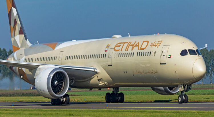 Etihad Airways (Credit: gulf-insider.com)