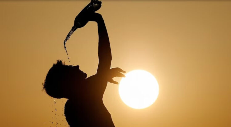 IMD issues heat advisory as Karnataka, Mumbai prepare for scorching summer (Image: businesstoday.in)