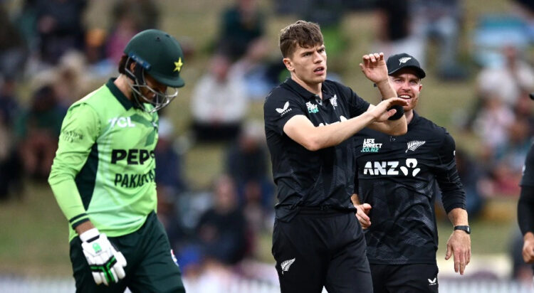 Ben Sears celebrates with his teammates
(Image: India Today)