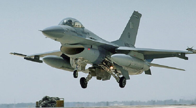 This undated image show a PAF F-16 (File)
