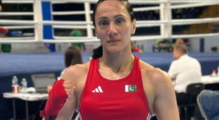Laura Akram secures Pakistan’s first world-level medal in women’s boxing, with bronze medal guaranteed (Image: X)