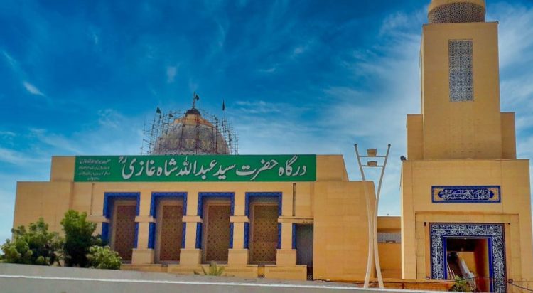 Abdullah Shah Ghazi Shrine Clifton Karachi. Image by King Eliot