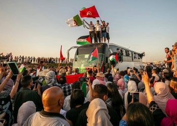 Tunisians depart on Gaza convoy. Photo: Tunisia Land Convoy