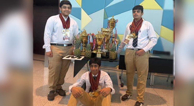 Representing Pakistan, Ibrahim Usman Ajmal, Muhammad Ahmad Zulfiqar, and Hussain Aslam Bhindar won a total of 92 medals and 11 trophies. (Image: Geo News)
