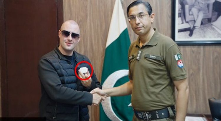 Lord Miles Tracks Lost AirPods for a Year—Finds Them in Pakistan. (Image: X)