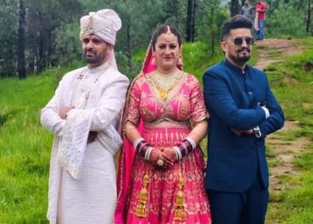 The bride, Sunita Chauhan married two brothers, Pradeep and Kapil Negi, in a traditional ceremony held on July 12 in Shillai village, Himachal Pradesh. (Image: CNBC TV18)