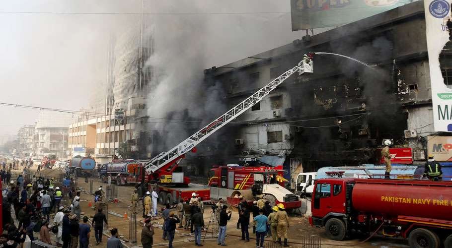 Fire breaks out again at Gul Plaza during rescue operation
