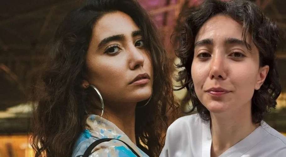 Turking Model Turkish model who had to walk from ramp to flour-dusted floor of Bakery
