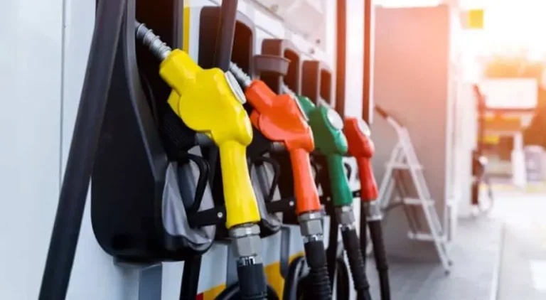 Petrol pump