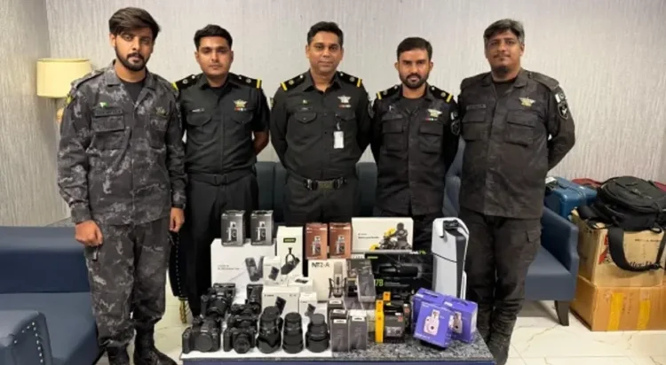 According to customs officials, the luggage of a passenger travelling on Flydubai flight FZ335 was scanned on suspicion, during which suspicious items were detected.