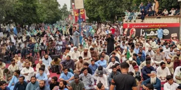 Jamaat-e-Islami supporters stage sit-in against petroleum levy and high inflation in Lahore. — Facebook/ Jamaat-e-Islami Pakistan/File